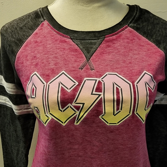 AC/DC Sweater - Picture 3 of 8